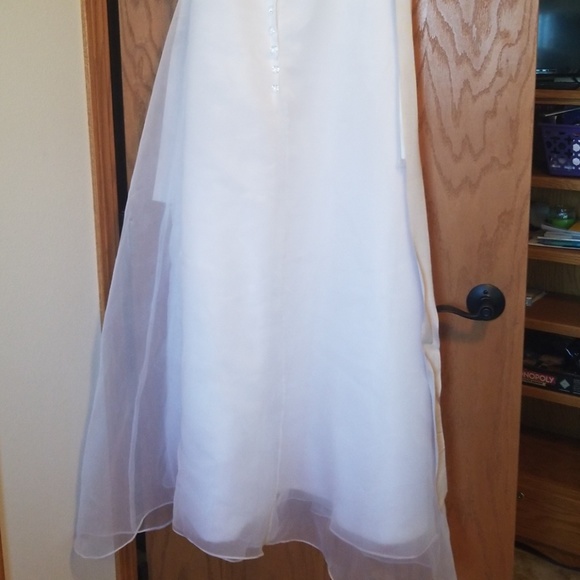 Wedding dress - Picture 4 of 6